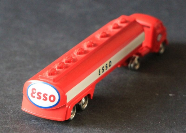 Lego Mercedes-Benz Esso-Tanktruck 1960 Plasticmodell (1331)
